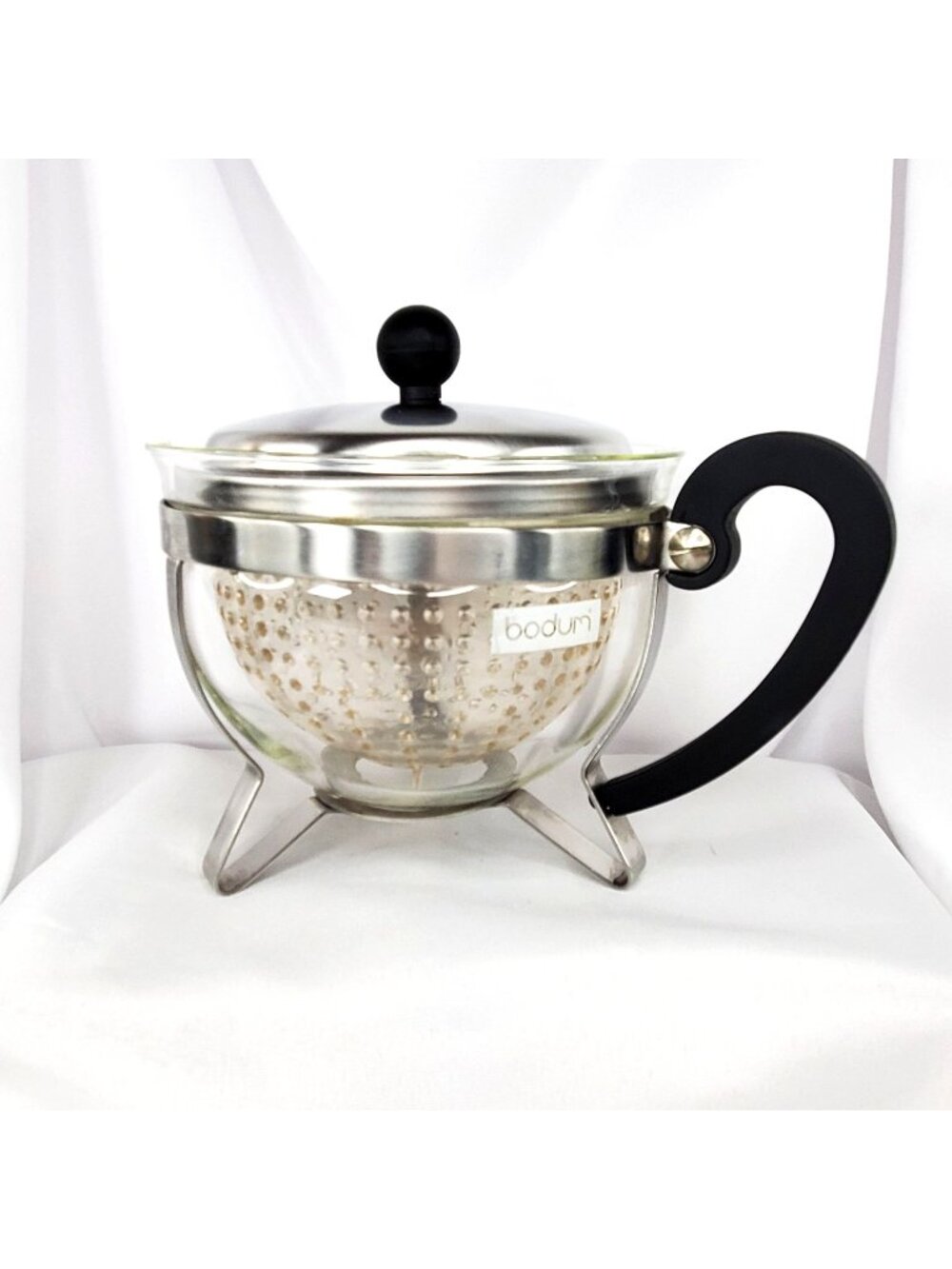 Bodum Chambord Tea Pot Glass & Stainless Steel Tea Press Strainer Black Handles